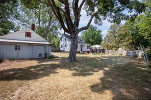 855 Stout St, Menomonie, WI 54751 - Photo 38