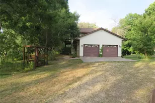 N3580 730th St, Hartland Township, WI 54011 - Photo 12