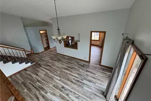 4002 Oak Knoll Dr, Eau Claire, WI 54701 - Photo 8