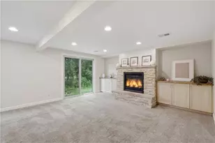 4250 Thornhill Ln, Vadnais Heights, MN 55127 - Photo 20