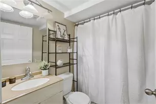 4250 Thornhill Ln, Vadnais Heights, MN 55127 - Photo 18