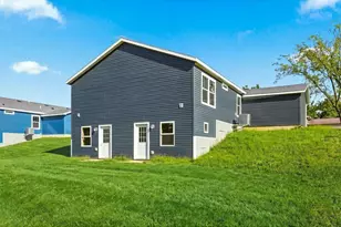 247 Panther Dr, Ellsworth, WI 54011 - Photo 18