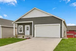1785 Morning Glory Dr, River Falls, WI 54022 - Photo 2