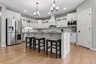 4766 S Oakwood Hills Pkwy, Eau Claire, WI 54701 - Photo 8