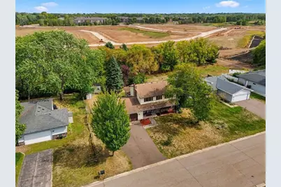 454 Oday Street, Maplewood, MN 55119 - Photo 42