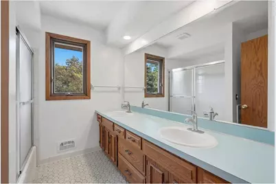 454 Oday Street, Maplewood, MN 55119 - Photo 30