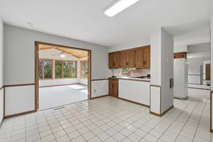 454 Oday St, Maplewood, MN 55119 - Photo 16