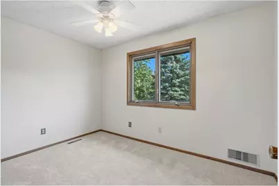 454 Oday Street, Maplewood, MN 55119 - Photo 26