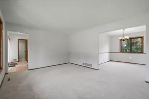 454 Oday St, Maplewood, MN 55119 - Photo 6