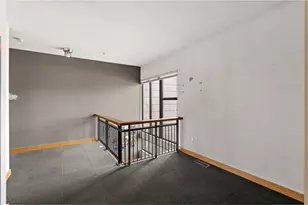 10 E 26th St, Minneapolis, MN 55404 - Photo 32