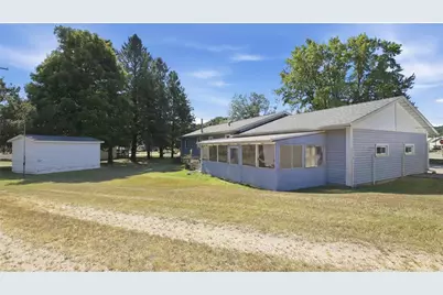 1104 W Winter Avenue, Elmwood, WI 54740 - Photo 30