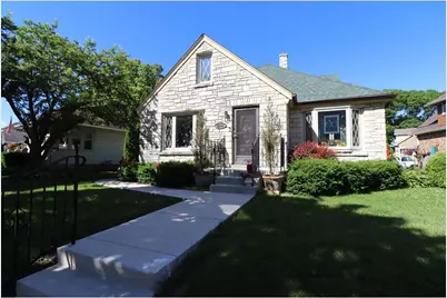 2141 S Livingston Terrace, West Allis, WI 53219 - Photo 2