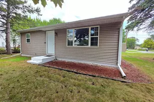 3250 Melby St, Eau Claire, WI 54703 - Photo 2