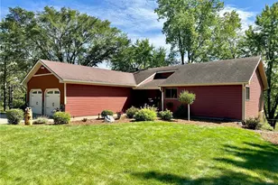 1209 52nd St, Hudson, WI 54016 - Photo 4