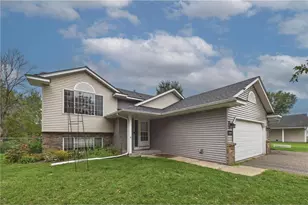 26245 Golden Ave, Wyoming, MN 55092 - Photo 2