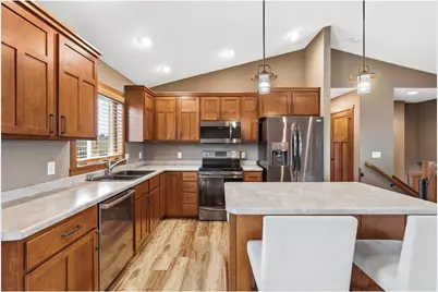 2237 Pioneer Trail, New Richmond, WI 54017 - Photo 10