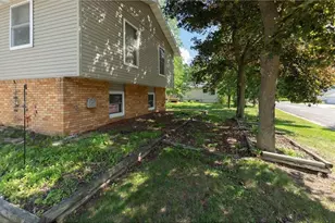 1122 Jerry Ave, Durand, WI 54736 - Photo 4