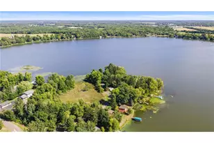 246 Magnor Lake Ct, Clayton, WI 54004 - Photo 10