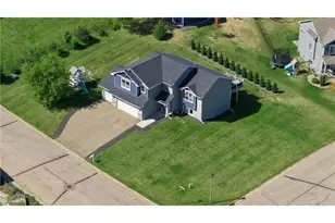 2060 Pleasant Dr, Prescott, WI 54021 - Photo 28