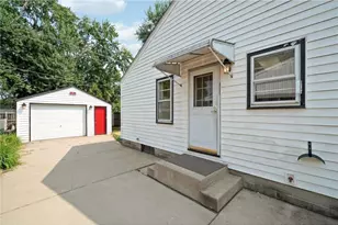 1525 Ramsey St, Hastings, MN 55033 - Photo 4