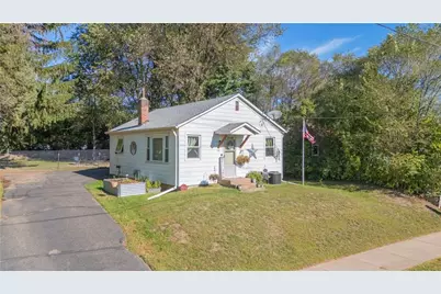 311 Garfield Street, Somerset, WI 54025 - Photo 4