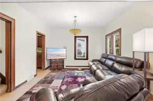208 W Maple St, Roberts, WI 54023 - Photo 10
