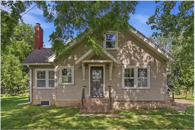 515 12th Avenue, Menomonie, WI 54751 - Photo 2