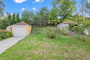 1186 Englewood Ave, Saint Paul, MN 55104 - Photo 24