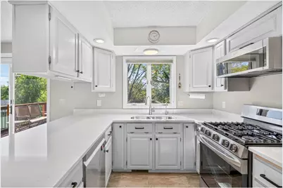 4315 Kaufmanis Way, Eagan, MN 55123 - Photo 10