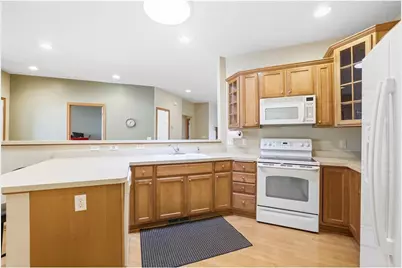 776 Meredith Circle, River Falls, WI 54022 - Photo 2