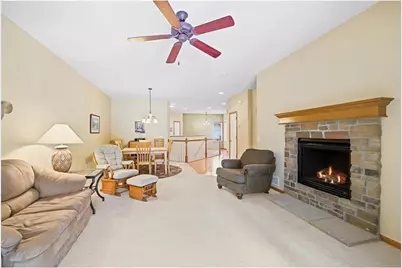 776 Meredith Circle, River Falls, WI 54022 - Photo 8