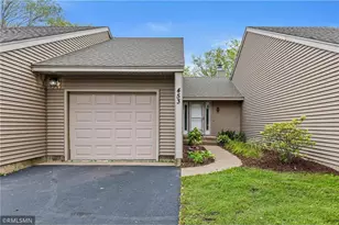 453 Hunter Hill Rd, Hudson, WI 54016 - Photo 2
