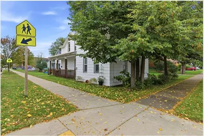 465 W Spruce Street, Chippewa Falls,  54729 - Photo 4