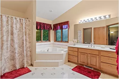 408 Johnson Drive, Hudson, WI 54016 - Photo 18
