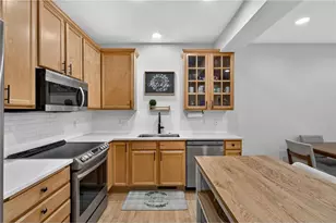 15557 Dunraven Dr, Apple Valley, MN 55124 - Photo 16