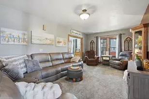 1110 Florence St, Baldwin, WI 54002 - Photo 6