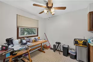 302 W Maple St, Roberts, WI 54023 - Photo 20