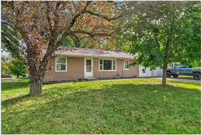 406 N Division Street, Roberts, WI 54023 - Photo 2