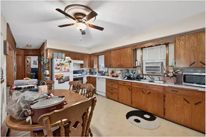 406 N Division Street, Roberts, WI 54023 - Photo 10