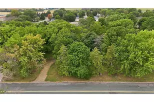 401 S Division St, Roberts, WI 54023 - Photo 22