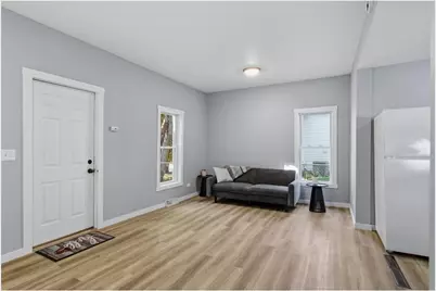 2015 2nd Street, Eau Claire, WI 54703 - Photo 4
