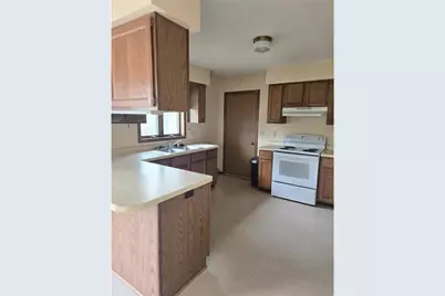 816-818 Dorbe Street, Eau Claire, WI 54701 - Photo 6