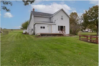 826 3rd Avenue, Durand, WI 54736 - Photo 1