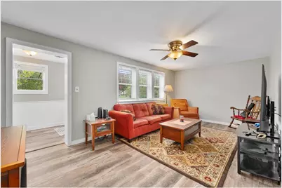 205 W South Avenue, Chippewa Falls,  54729 - Photo 6