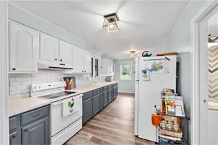 205 W South Ave, Chippewa Falls,  54729 - Photo 14