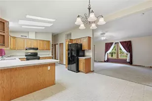 1027 Prairie Cir, Menomonie, WI 54751 - Photo 10