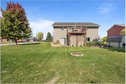 1204 Wren Place, New Richmond, WI 54017 - Photo 8