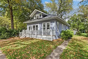 533 E Maple St, River Falls, WI 54022 - Photo 2
