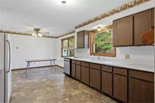 435 Main St, Boyceville, WI 54725 - Photo 10