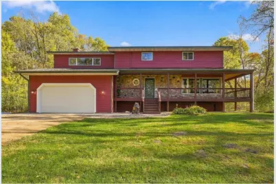 317 Sherwood Forest, Kinnickinnic Township, WI 54022 - Photo 1